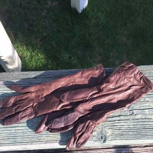 EUC Christian Dior leather gloves